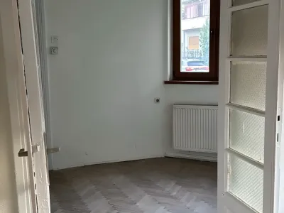 interior renovat camera apartament vanzare cumparare Sector 4 București